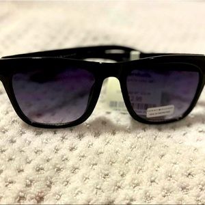 Tommy Hilfiger sunglasses *NWT